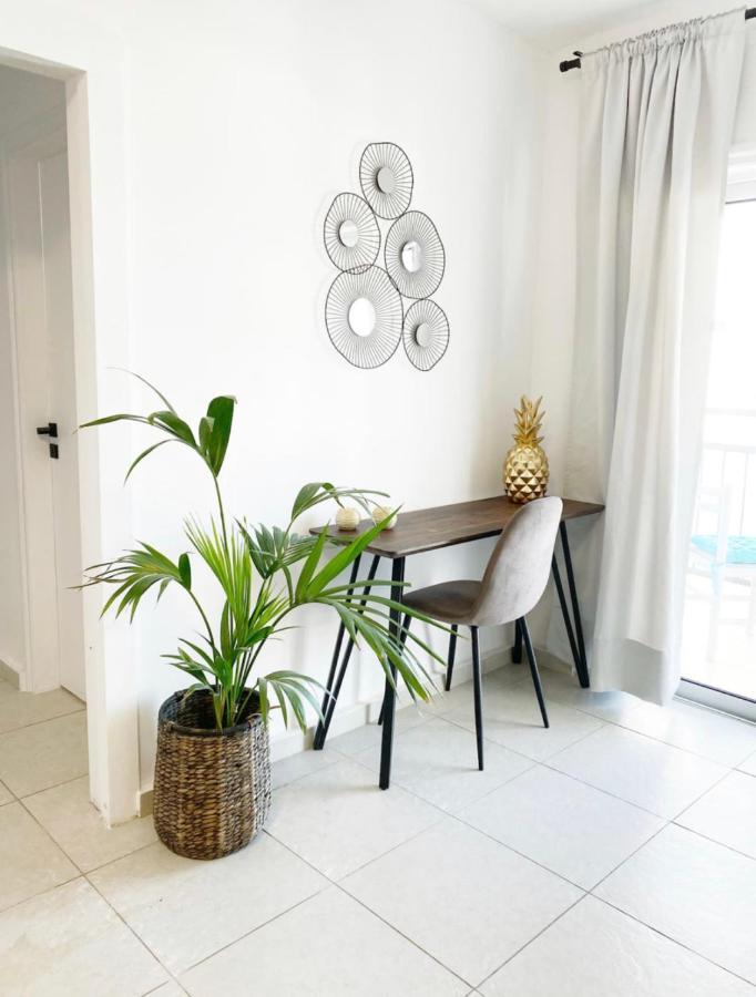 Flat In The Heart Of Ayia Napa/Центр Айя Напы Daire Dış mekan fotoğraf