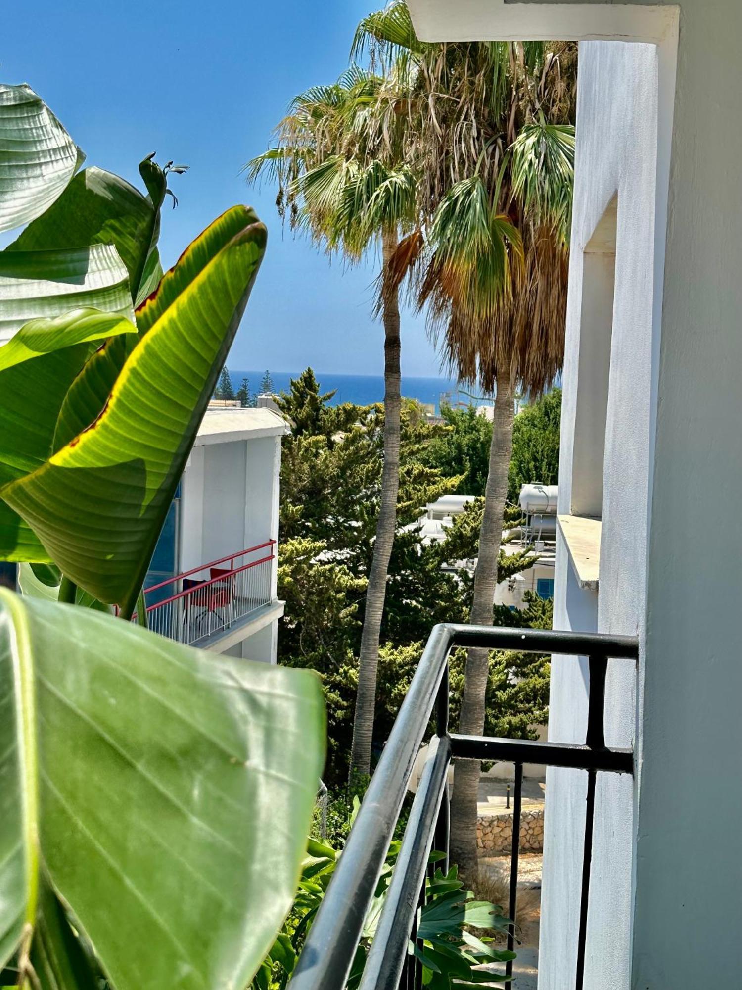 Flat In The Heart Of Ayia Napa/Центр Айя Напы Daire Dış mekan fotoğraf